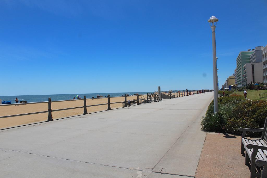 Ocean Sands Resort, Oceanfront, Virginia Beach By Vacatia Екстер'єр фото